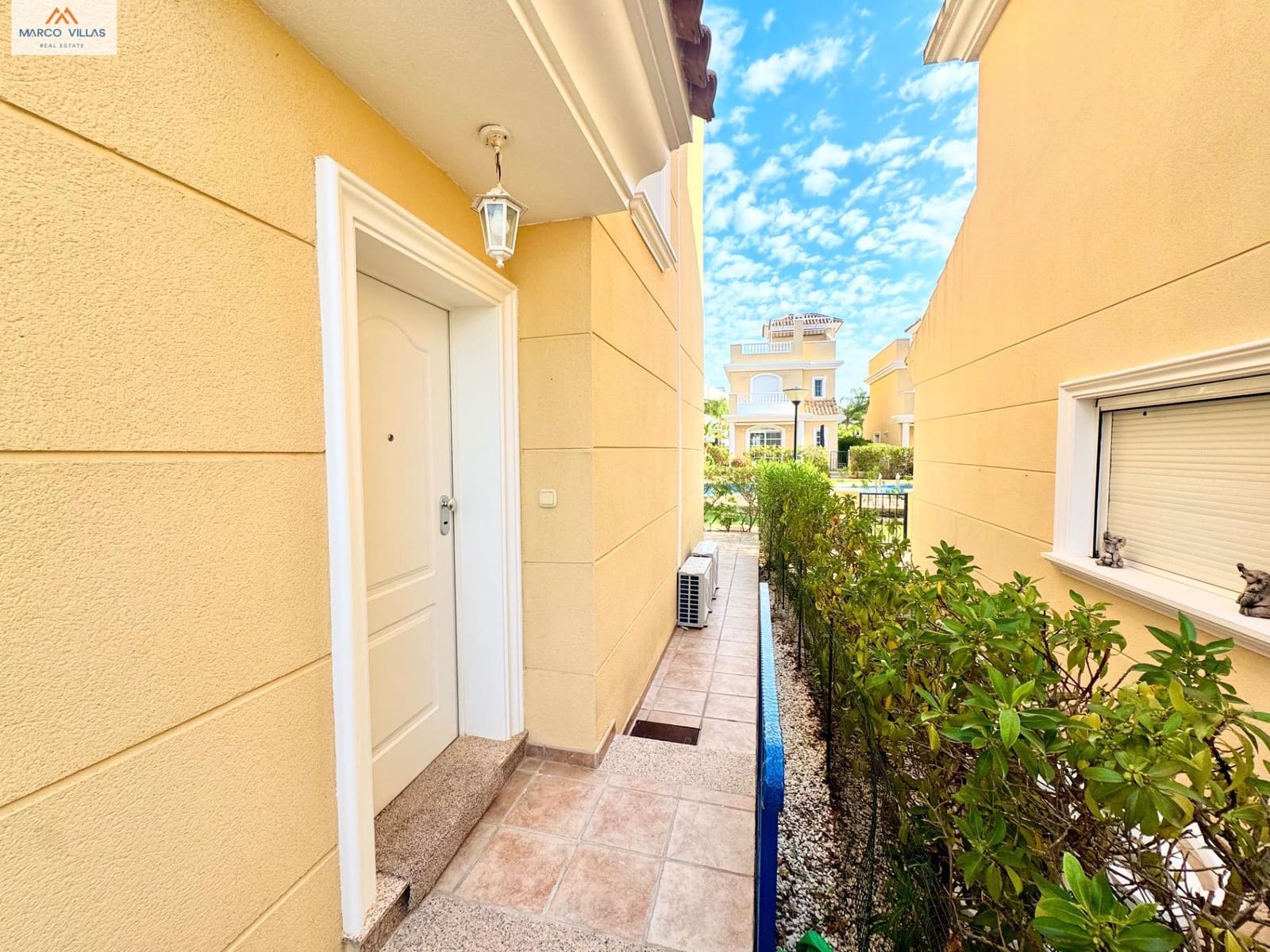 3 bedroom Villa for sale in San Fulgencio with pool garage - € 360,000 (Ref: 9820500)
