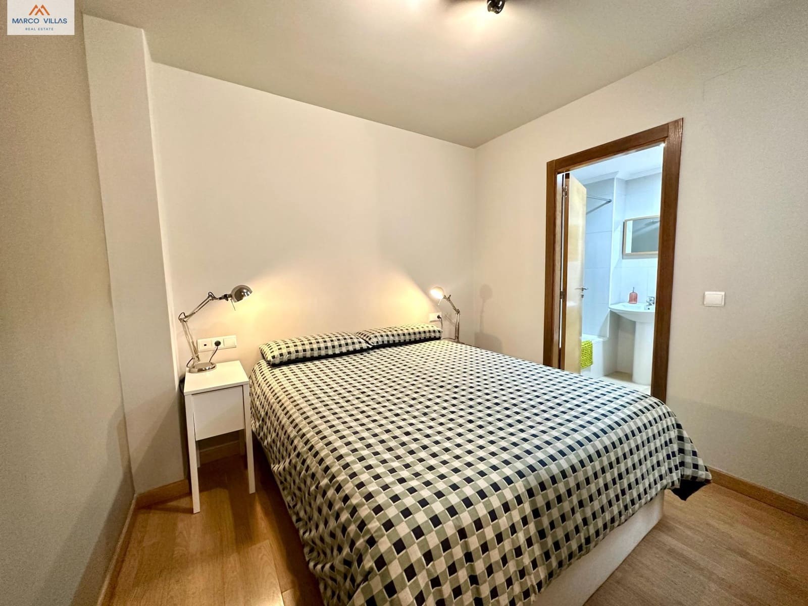 2 sovrum Lägenhet till salu i Torrevieja - 179 000 € (Ref: 9831356)