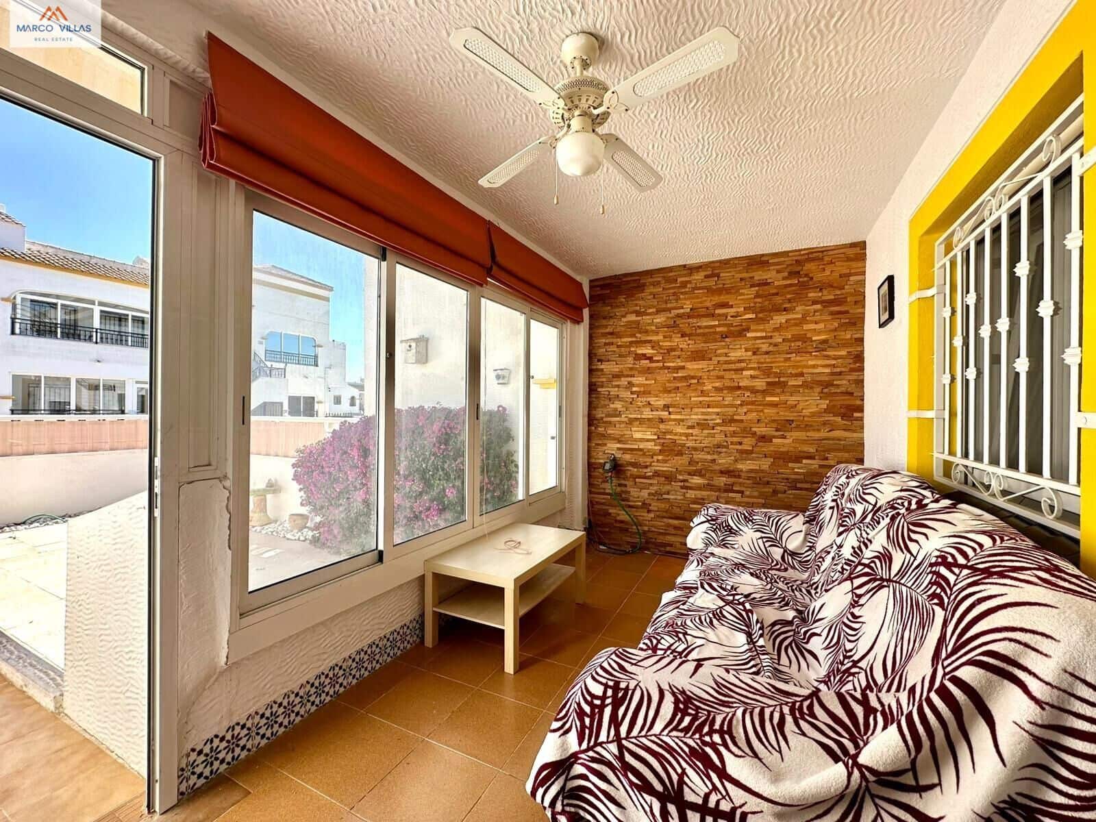 2 soveværelse Lejlighed til salg i Orihuela med swimmingpool - € 128.000 (Ref: 9831357)