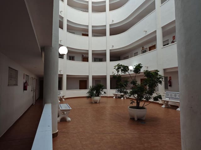2 sypialnia Apartament na sprzedaż w Parque de las Naciones, Torrevieja z basenem - 125 000 € (Ref: 9833659)