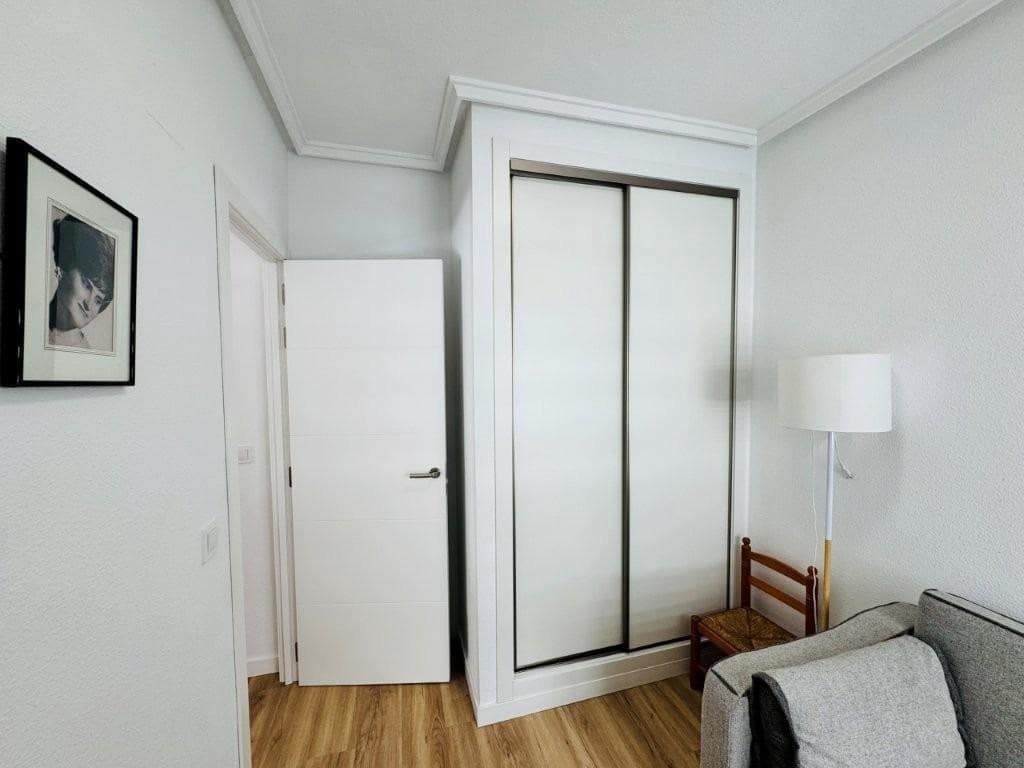 2 soverom Leilighet til salgs i Guardamar del Segura med garasje - € 169 000 (Ref: 9846238)