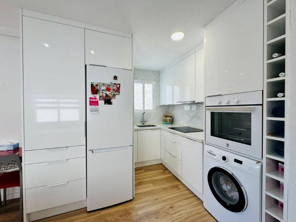 2 soverom Leilighet til salgs i Guardamar del Segura med garasje - € 169 000 (Ref: 9846238)