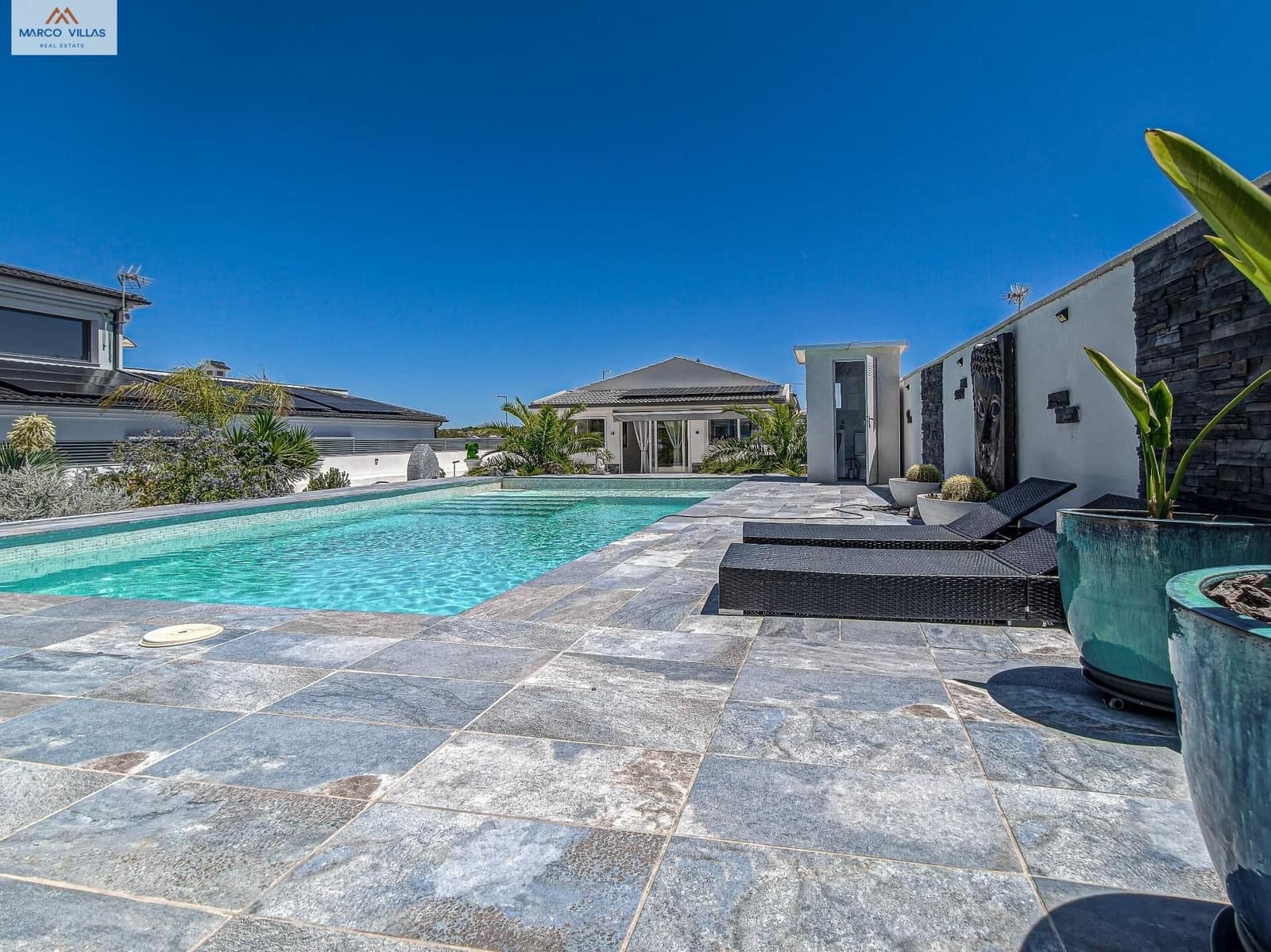 3 bedroom Villa for sale in San Fulgencio with pool garage - € 499,000 (Ref: 9855450)