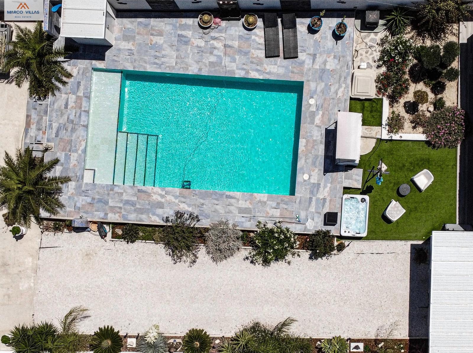 3 bedroom Villa for sale in San Fulgencio with pool garage - € 499,000 (Ref: 9855450)