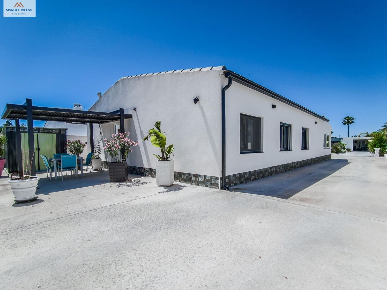 3 bedroom Villa for sale in San Fulgencio with pool garage - € 499,000 (Ref: 9855450)