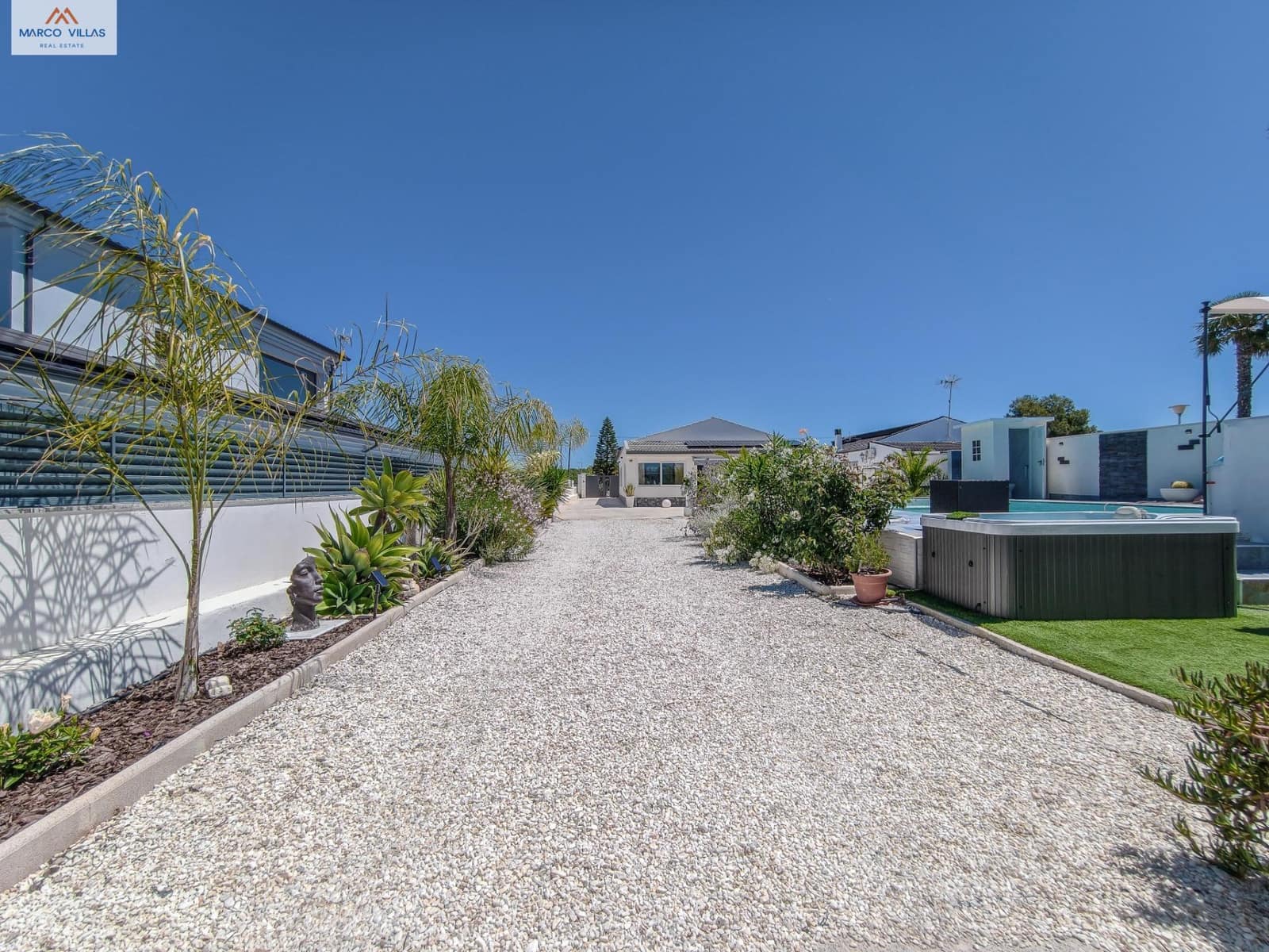 3 bedroom Villa for sale in San Fulgencio with pool garage - € 499,000 (Ref: 9855450)