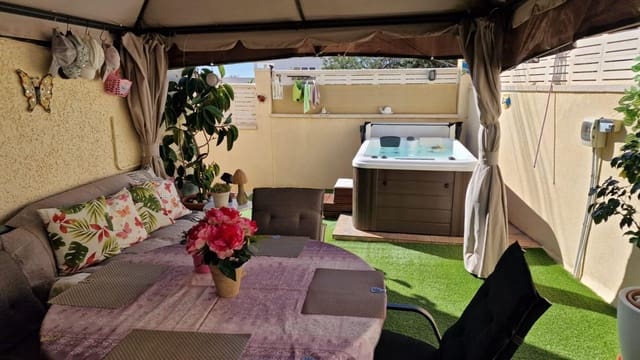 3 bedroom Villa for sale in San Fulgencio with garage - € 245,000 (Ref: 9860101)