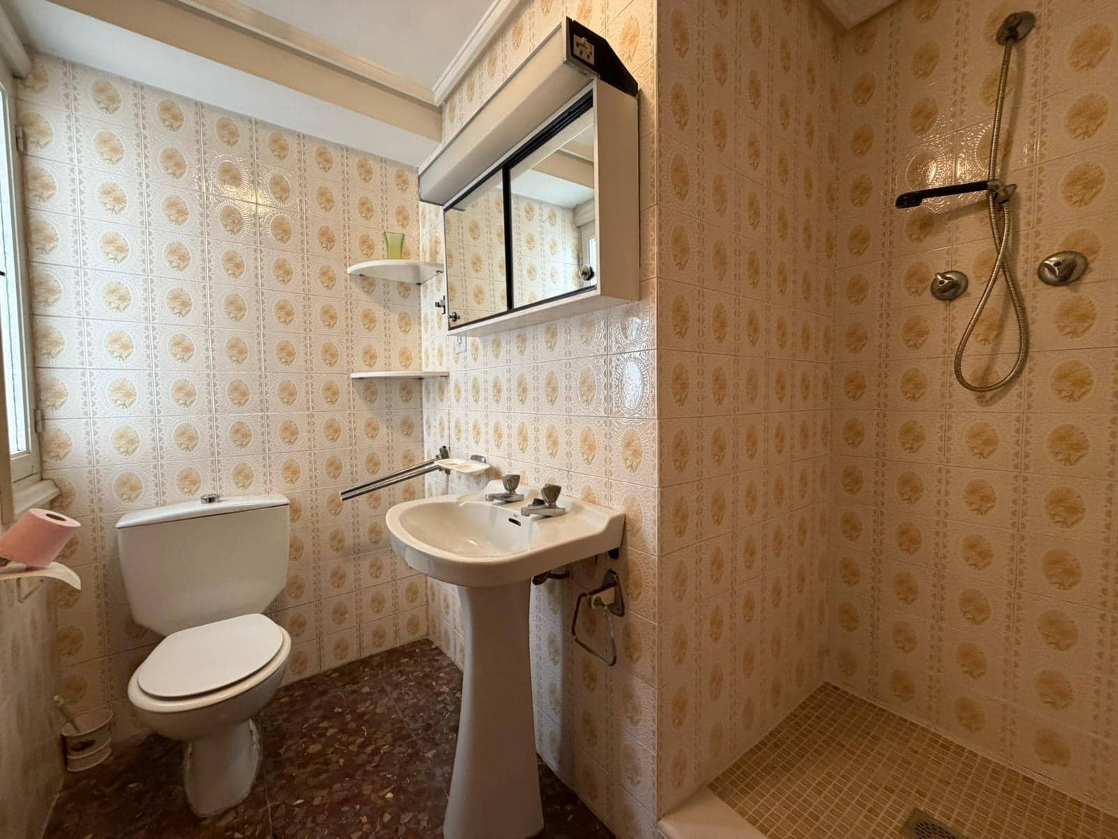 4 quarto Apartamento para venda em Elche / Elx - 198 000 € (Ref: 9878846)