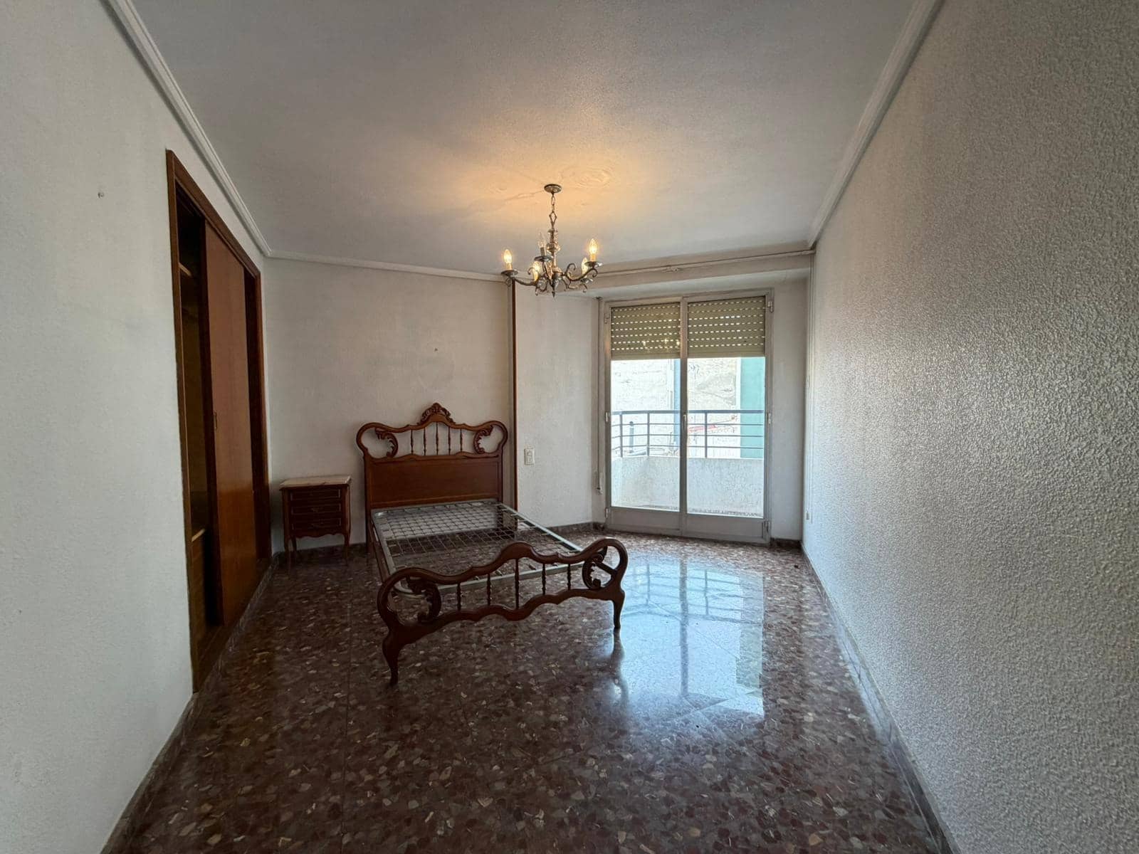 4 quarto Apartamento para venda em Elche / Elx - 198 000 € (Ref: 9878846)