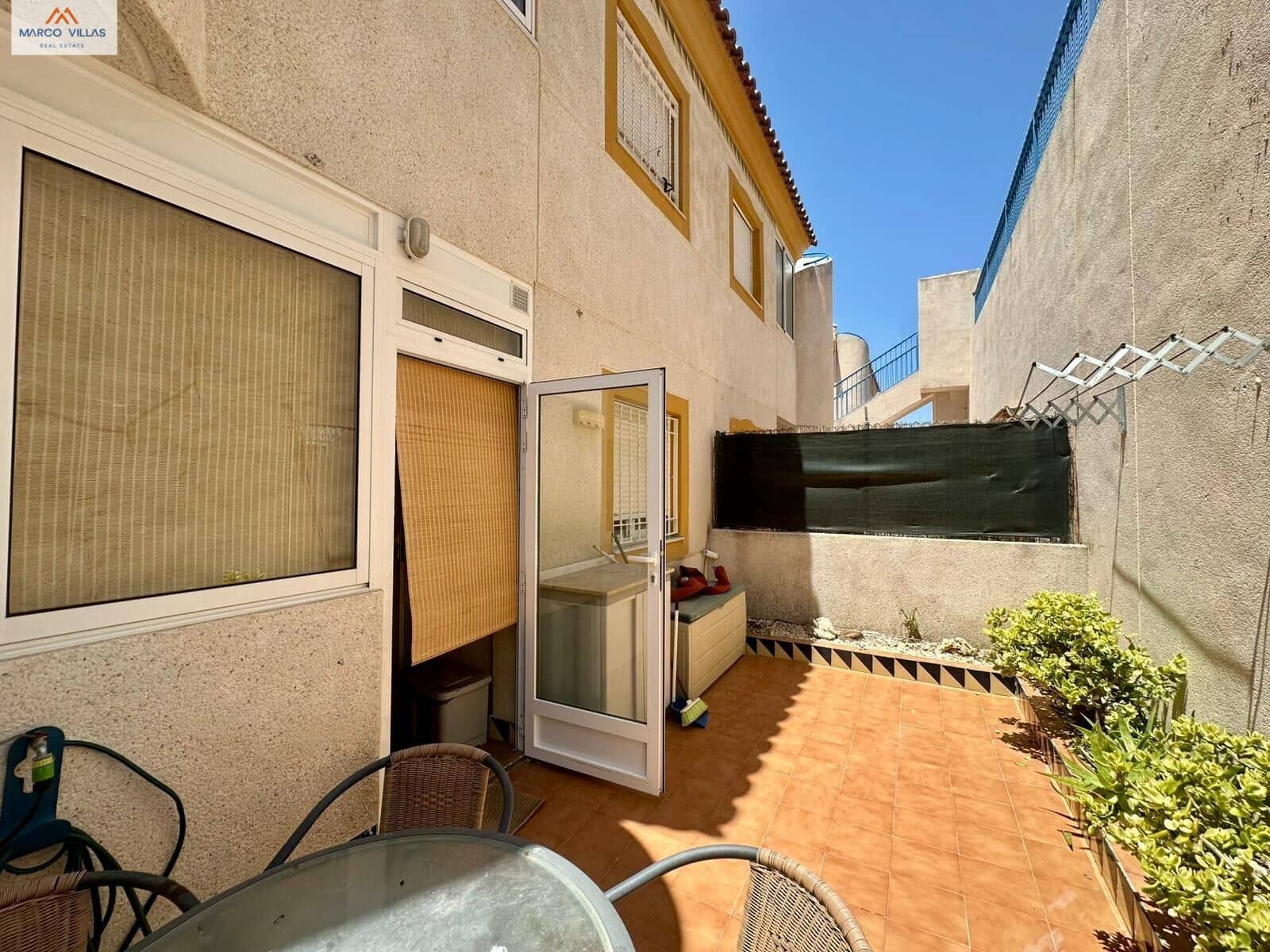 2 Zimmer Bungalow zu verkaufen in Guardamar del Segura mit Pool - 155.500 € (Ref: 9890375)