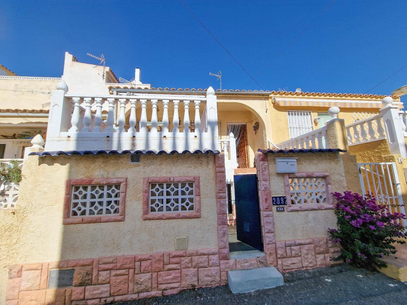 2 sovrum Radhus till salu i San Fulgencio - 99 000 € (Ref: 9892371)