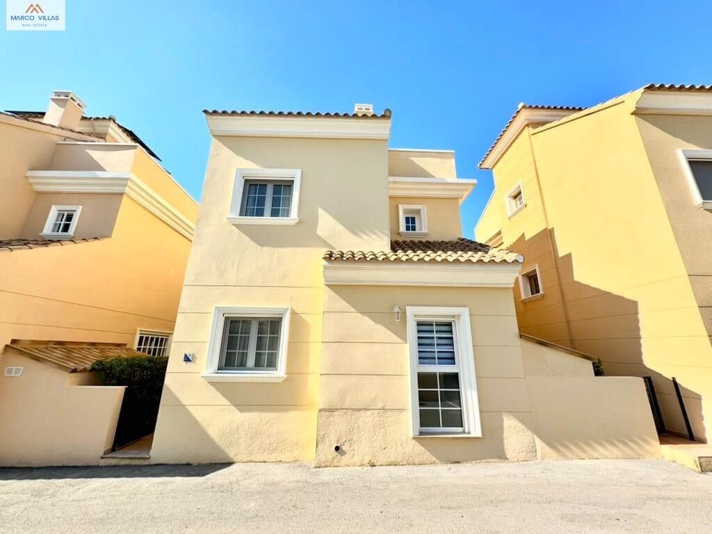 3 chambre Villa/Maison à vendre à San Fulgencio avec piscine - 372 500 € (Ref: 9915829)
