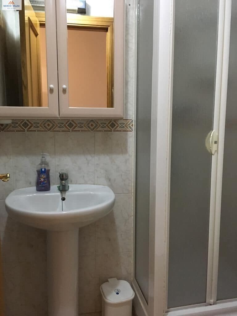 Apartamento de 2 habitaciones en Guardamar del Segura en venta - 154.900 € (Ref: 9934204)