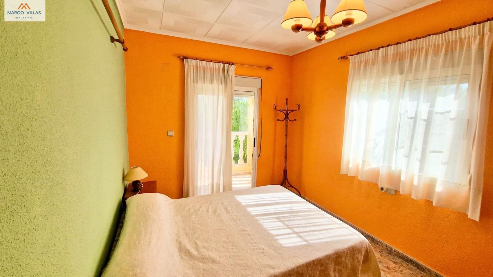 4 slaapkamer Rijtjeshuis te koop in San Fulgencio - € 150.000 (Ref: 9936403)