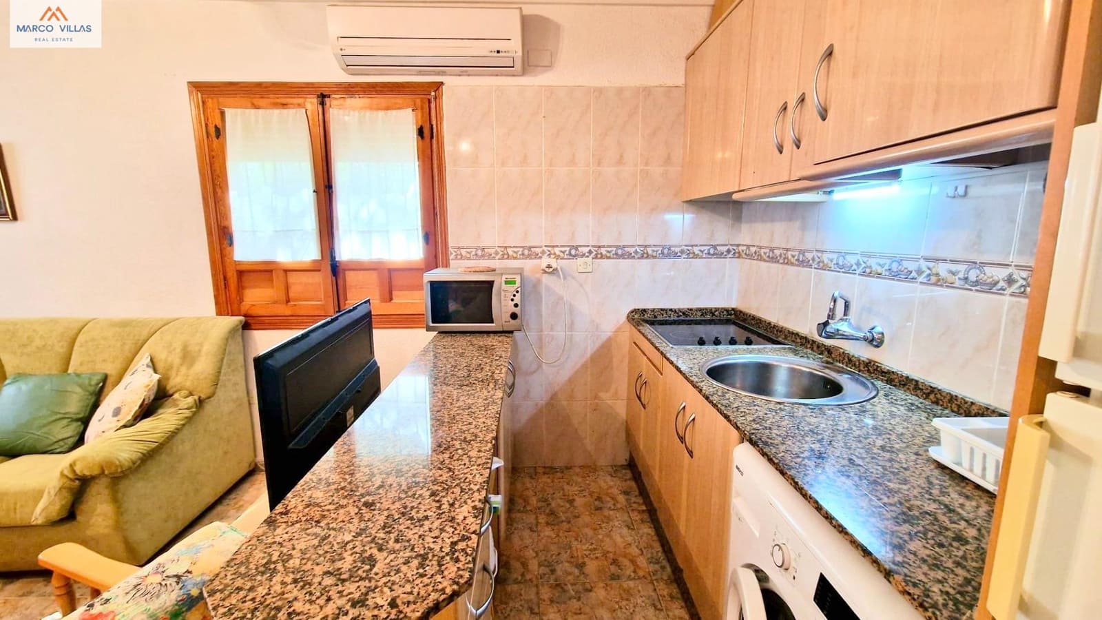 4 slaapkamer Rijtjeshuis te koop in San Fulgencio - € 150.000 (Ref: 9936403)