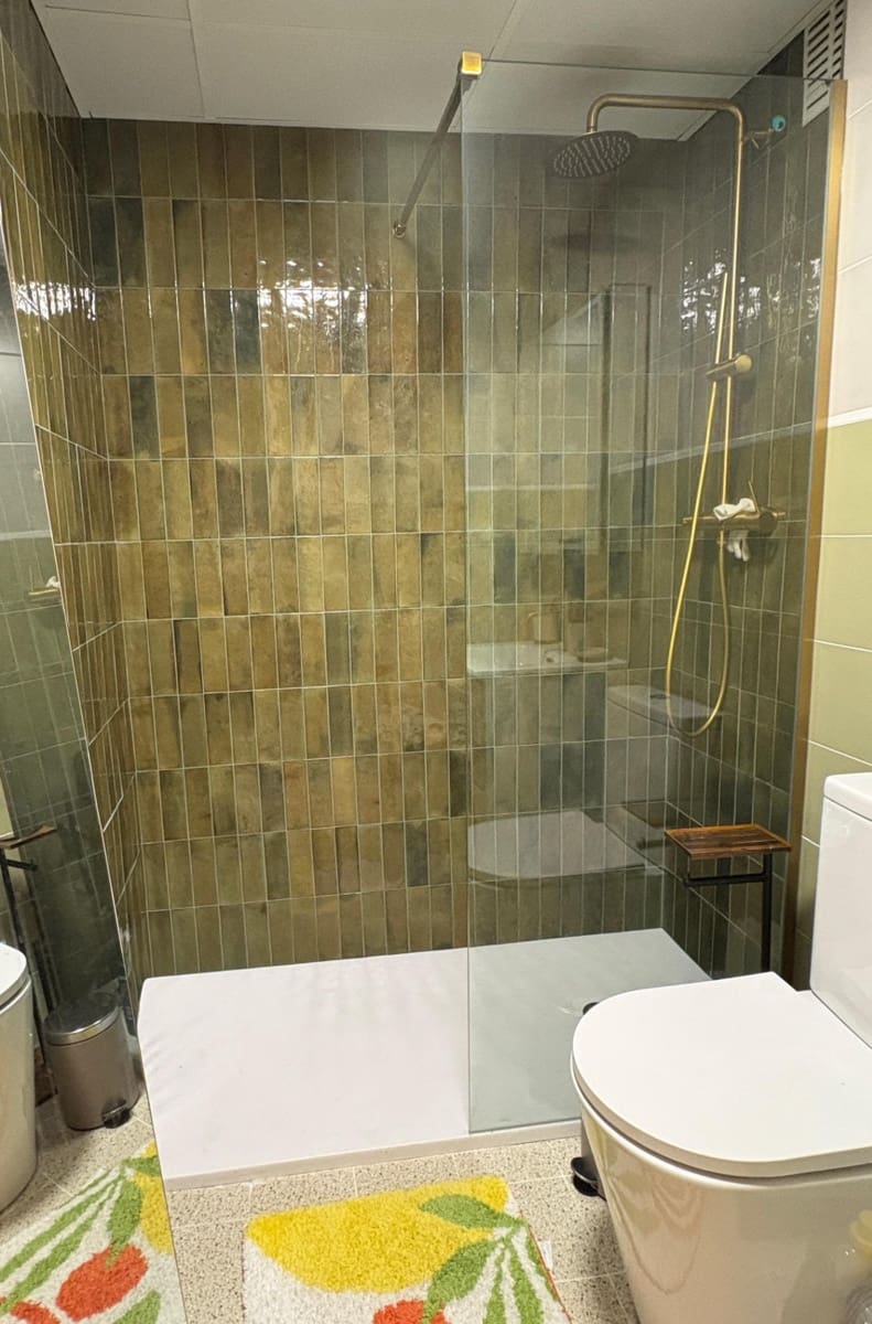 Piso de 3 habitaciones en Guardamar del Segura en venta con piscina garaje - 350.000 € (Ref: 9962698)