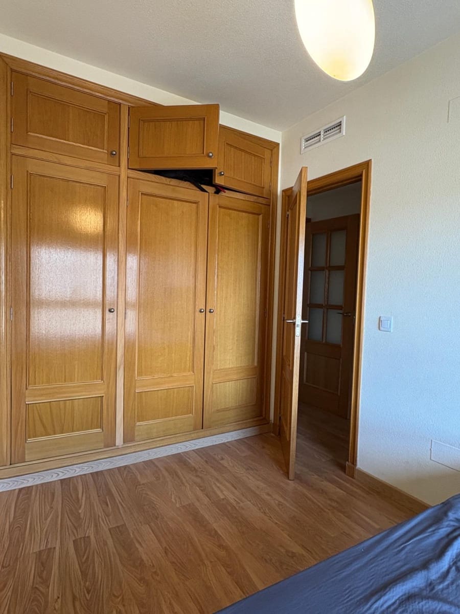 Piso de 3 habitaciones en Guardamar del Segura en venta con piscina garaje - 350.000 € (Ref: 9962698)