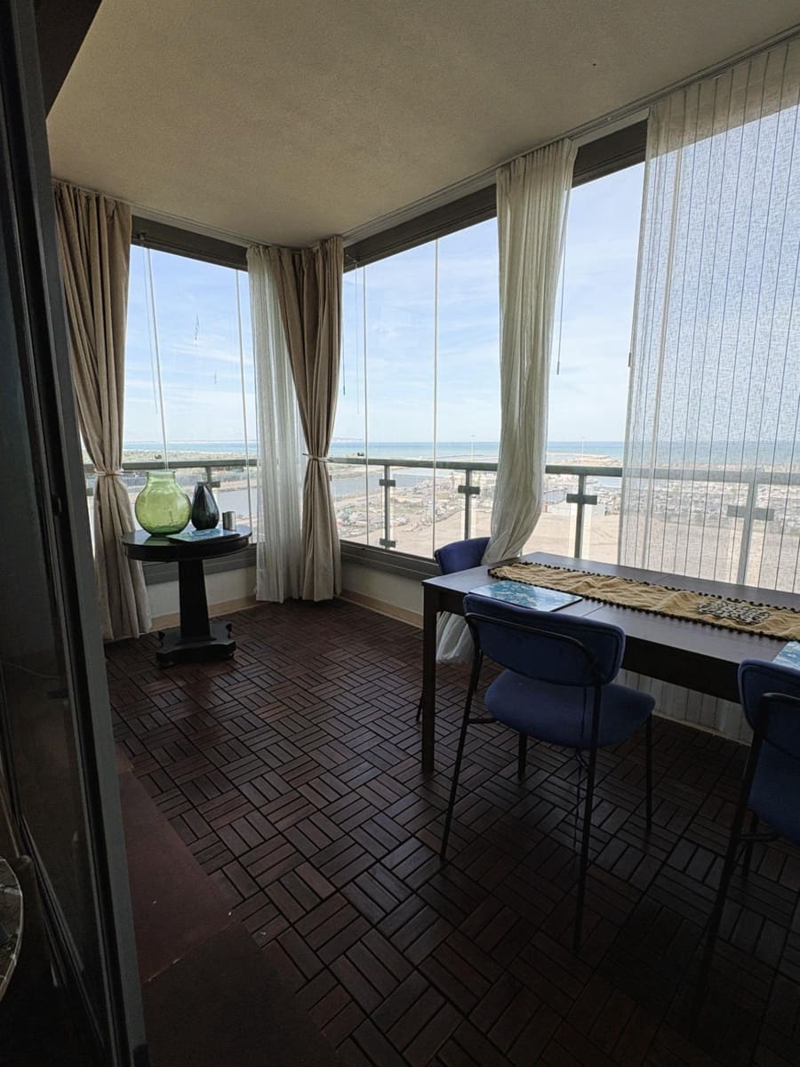 Piso de 3 habitaciones en Guardamar del Segura en venta con piscina garaje - 350.000 € (Ref: 9962698)