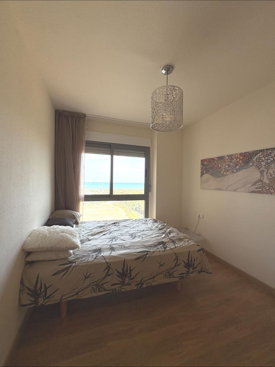 Piso de 3 habitaciones en Guardamar del Segura en venta con piscina garaje - 350.000 € (Ref: 9962698)
