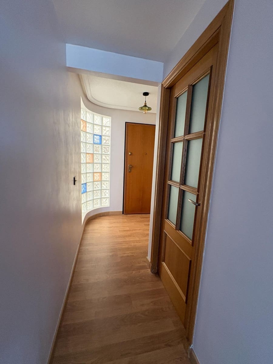 Piso de 3 habitaciones en Guardamar del Segura en venta con piscina garaje - 350.000 € (Ref: 9962698)