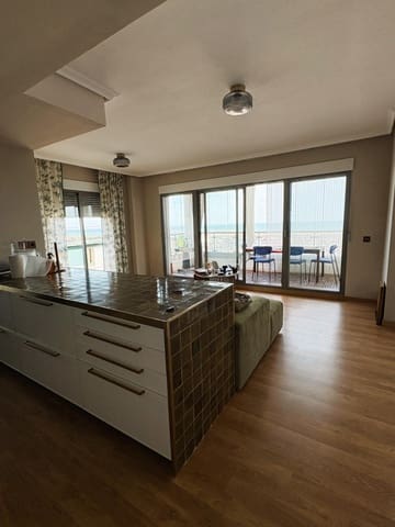 3 soverom Leilighet til salgs i Puerto Deportivo, Guardamar del Segura med svømmebasseng garasje - € 350 000 (Ref: 9962698)