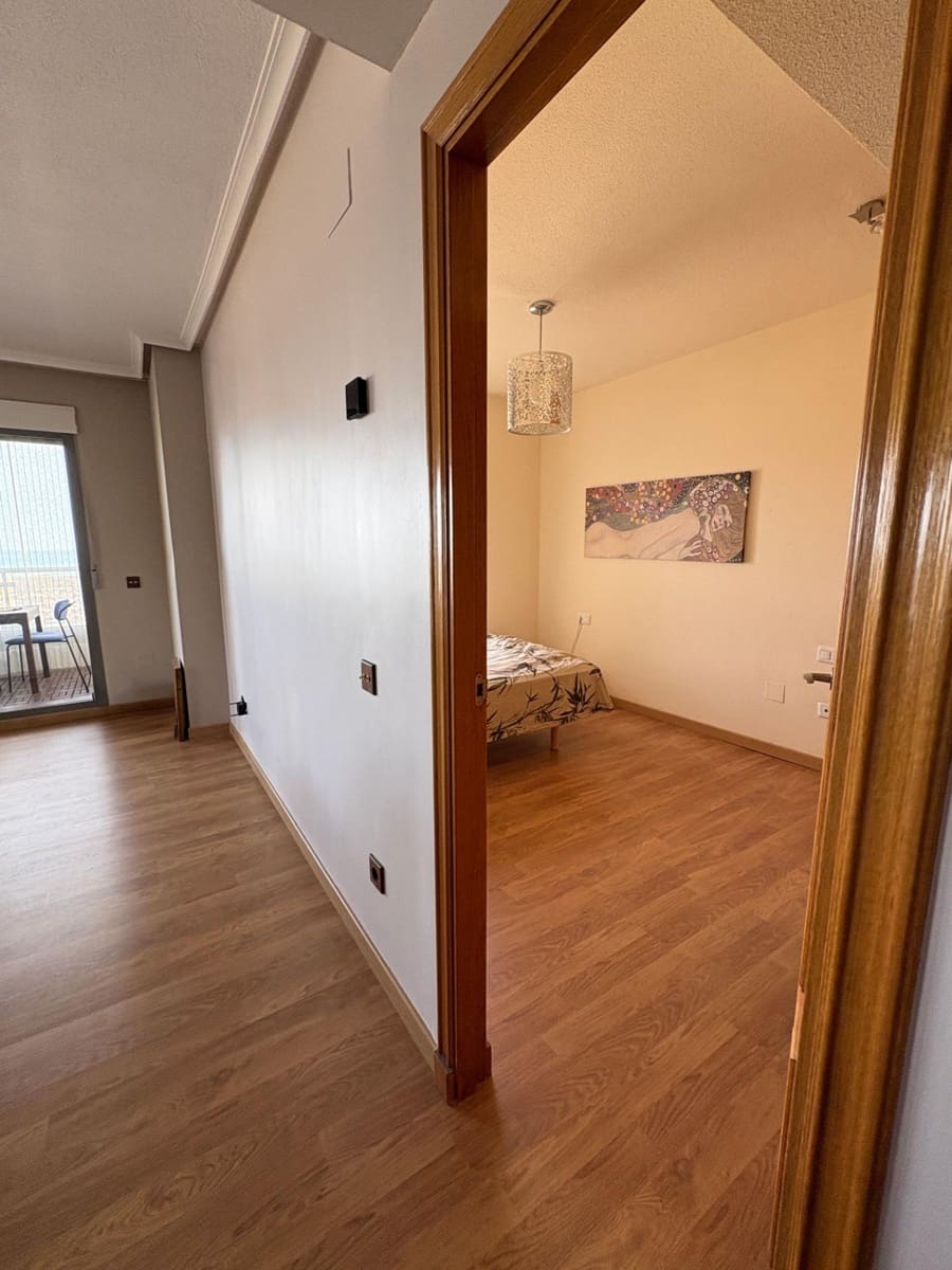 Piso de 3 habitaciones en Guardamar del Segura en venta con piscina garaje - 350.000 € (Ref: 9962698)