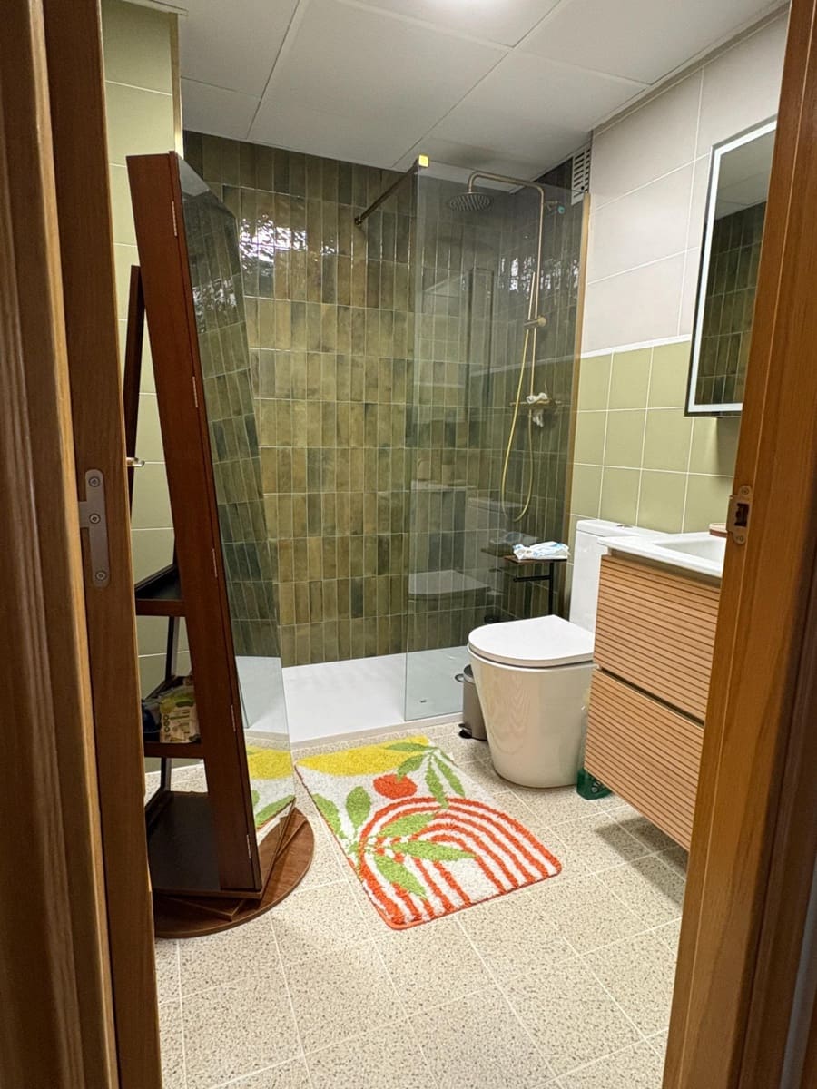 Piso de 3 habitaciones en Guardamar del Segura en venta con piscina garaje - 350.000 € (Ref: 9962698)