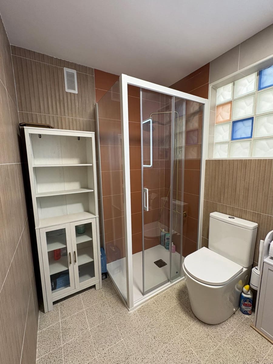 Piso de 3 habitaciones en Guardamar del Segura en venta con piscina garaje - 350.000 € (Ref: 9962698)