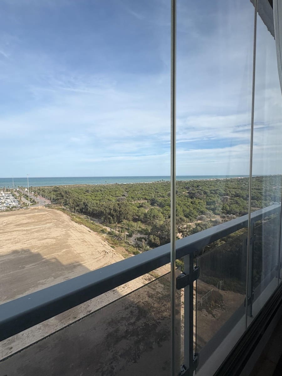 Piso de 3 habitaciones en Guardamar del Segura en venta con piscina garaje - 350.000 € (Ref: 9962698)