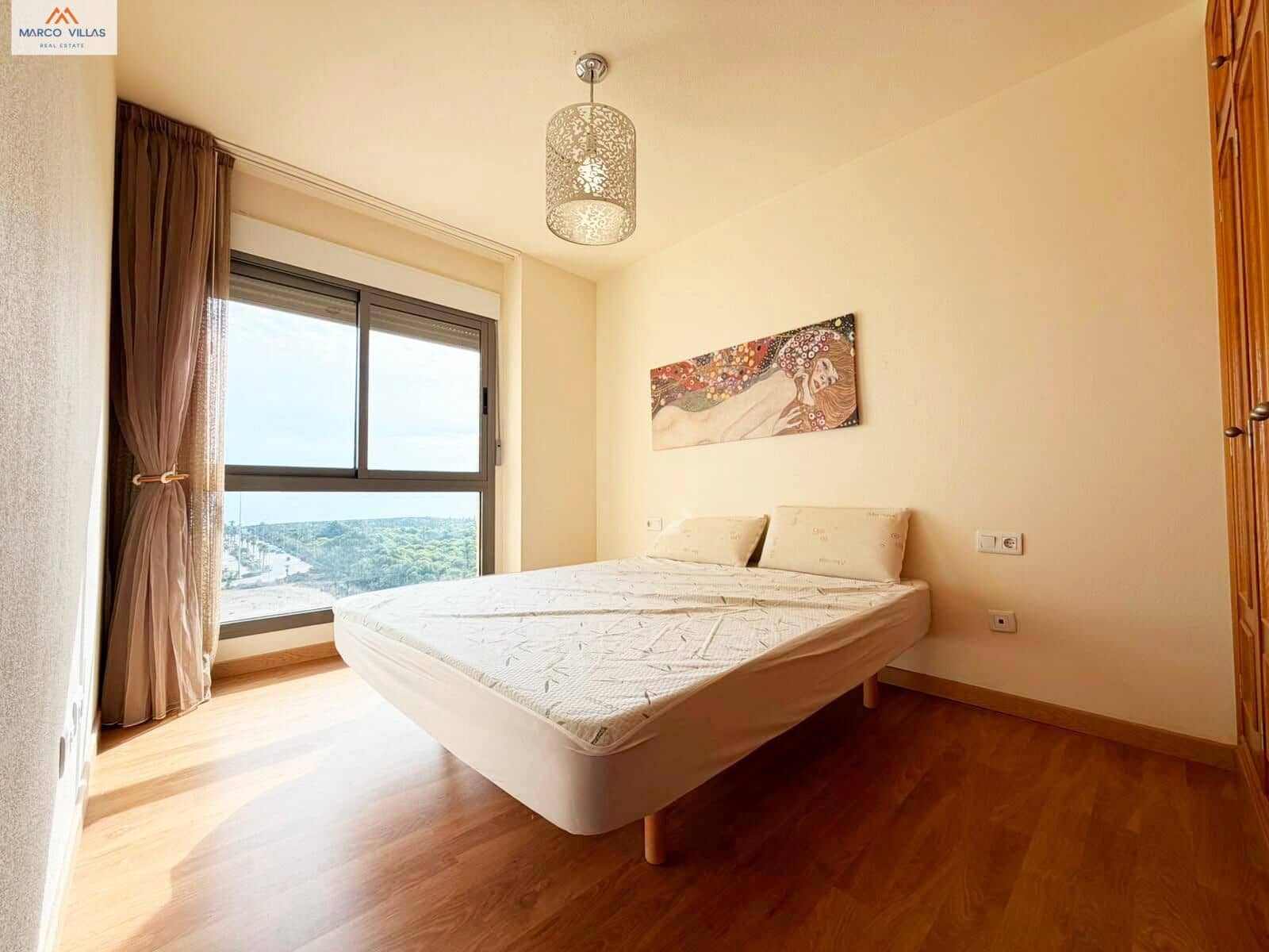 3 bedroom Flat for sale in Guardamar del Segura with pool garage - € 350,000 (Ref: 9962698)
