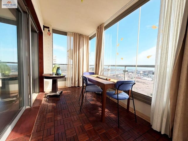 3 bedroom Flat for sale in Puerto Deportivo, Guardamar del Segura with pool garage - € 350,000 (Ref: 9962698)