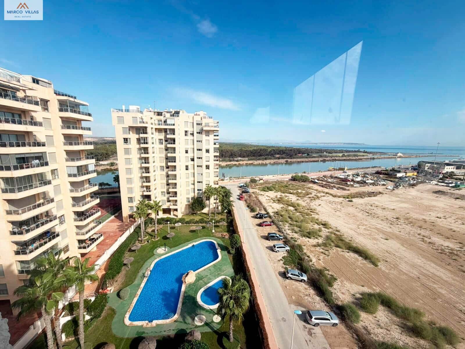 3 bedroom Flat for sale in Guardamar del Segura with pool garage - € 350,000 (Ref: 9962698)
