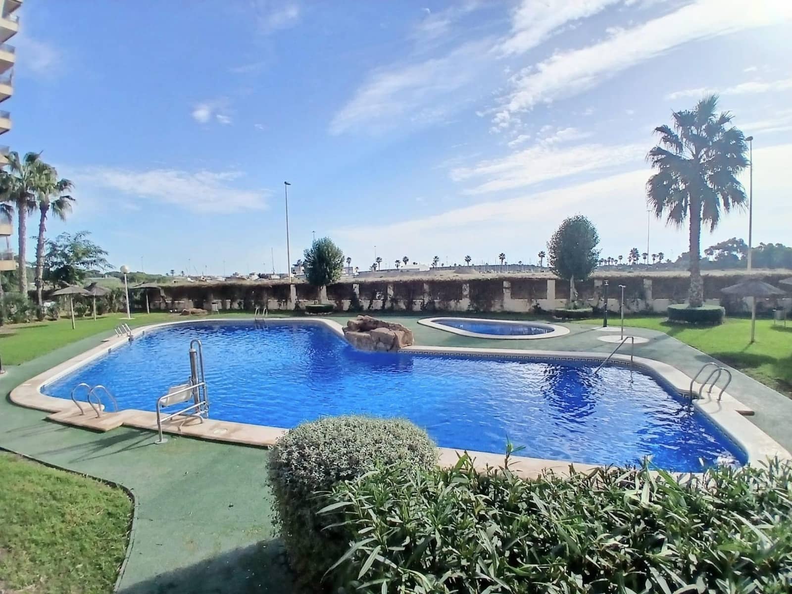 3 bedroom Flat for sale in Guardamar del Segura with pool garage - € 350,000 (Ref: 9962698)