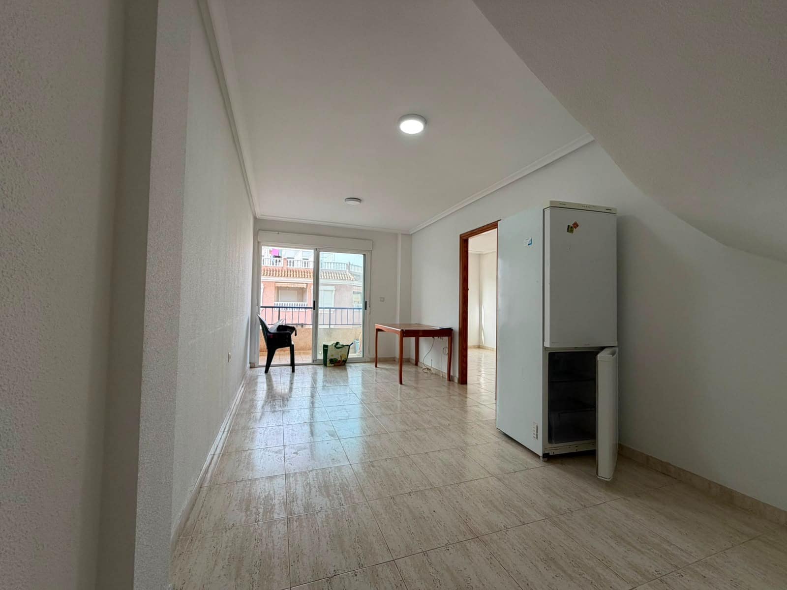 Ático de 3 habitaciones en Guardamar del Segura en venta - 282.000 € (Ref: 9975433)