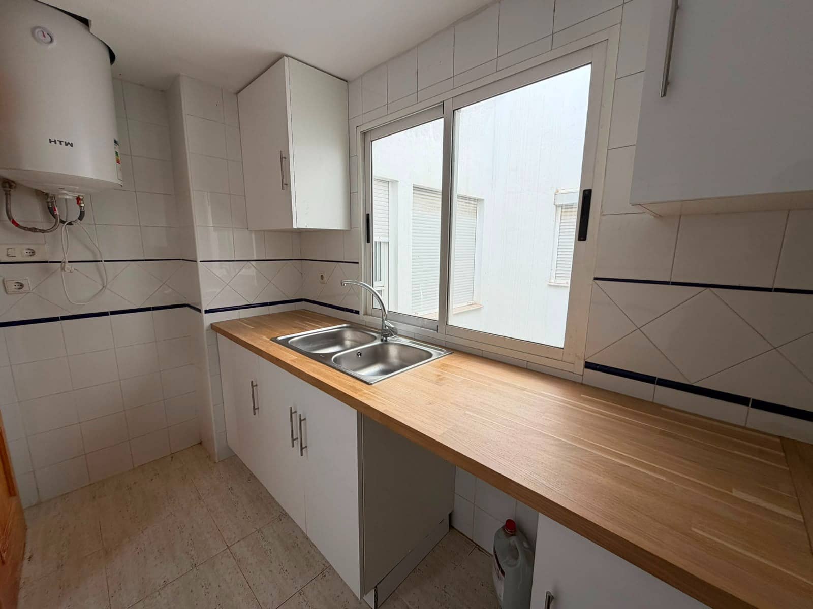 Ático de 3 habitaciones en Guardamar del Segura en venta - 282.000 € (Ref: 9975433)