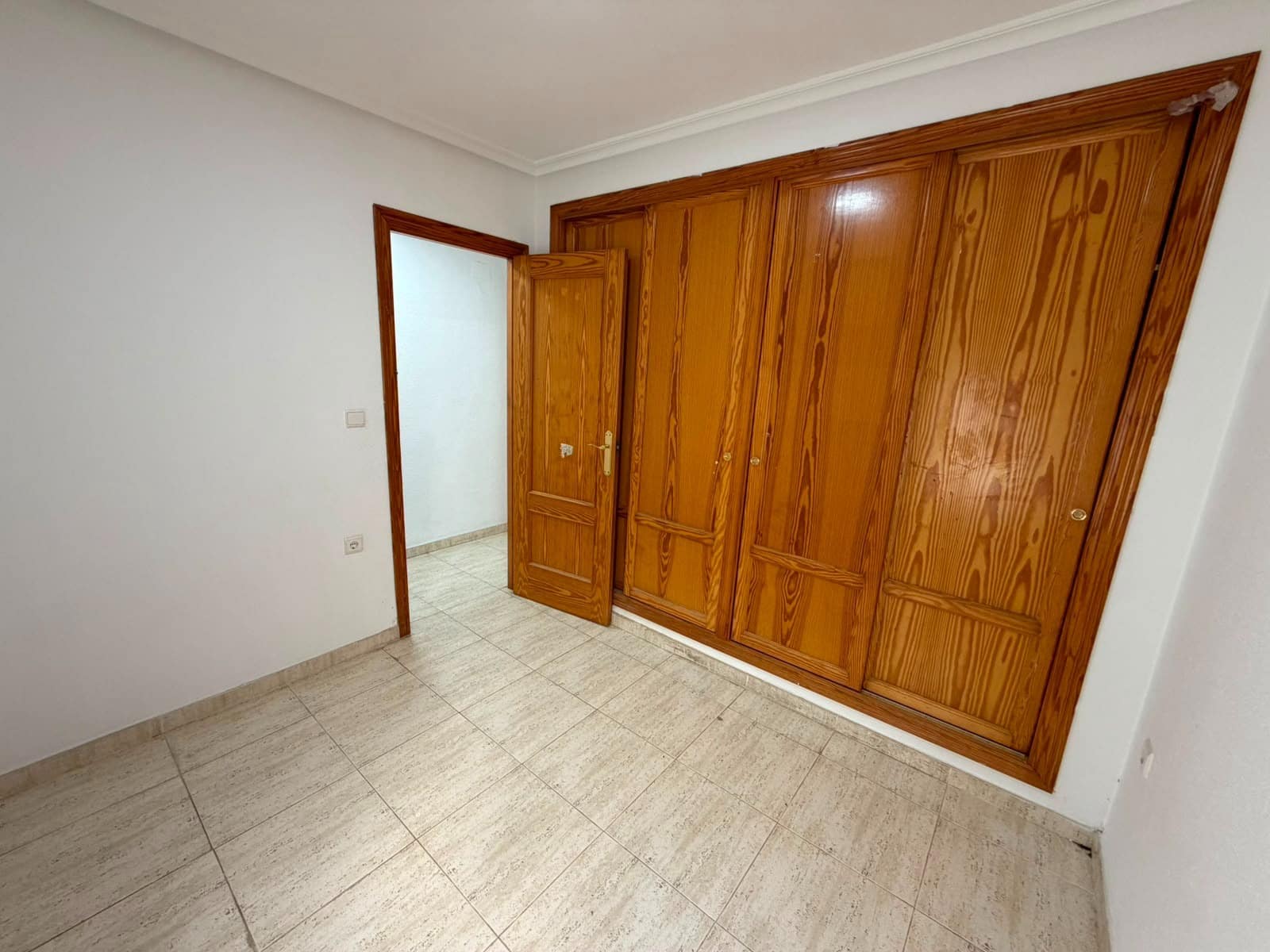 Ático de 3 habitaciones en Guardamar del Segura en venta - 282.000 € (Ref: 9975433)