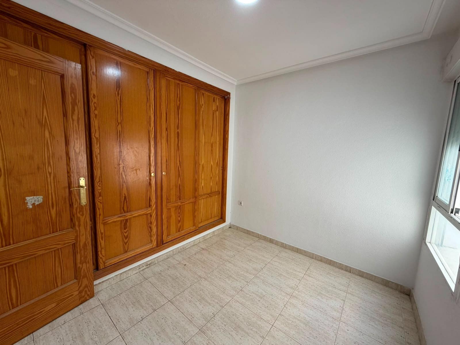 Ático de 3 habitaciones en Guardamar del Segura en venta - 282.000 € (Ref: 9975433)