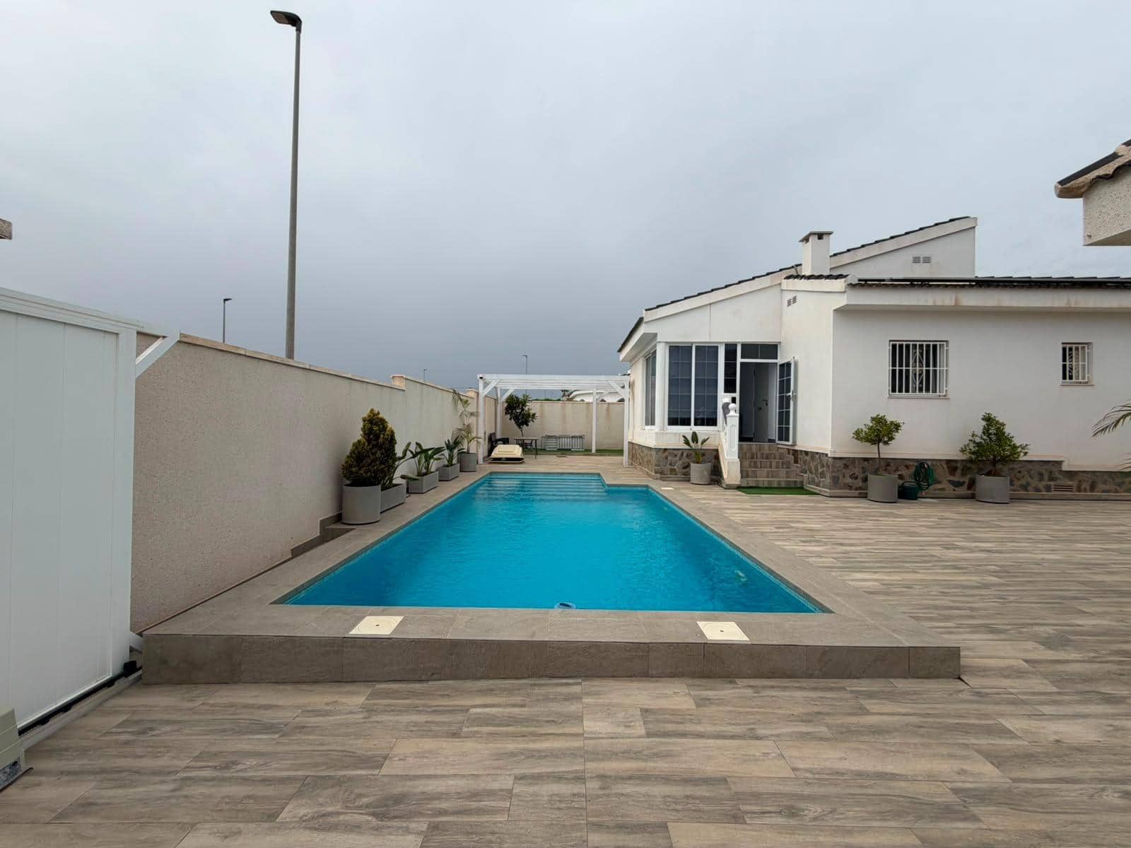 4 soveværelse Villa til salg i Ciudad Quesada med swimmingpool garage - € 470.000 (Ref: 9975434)