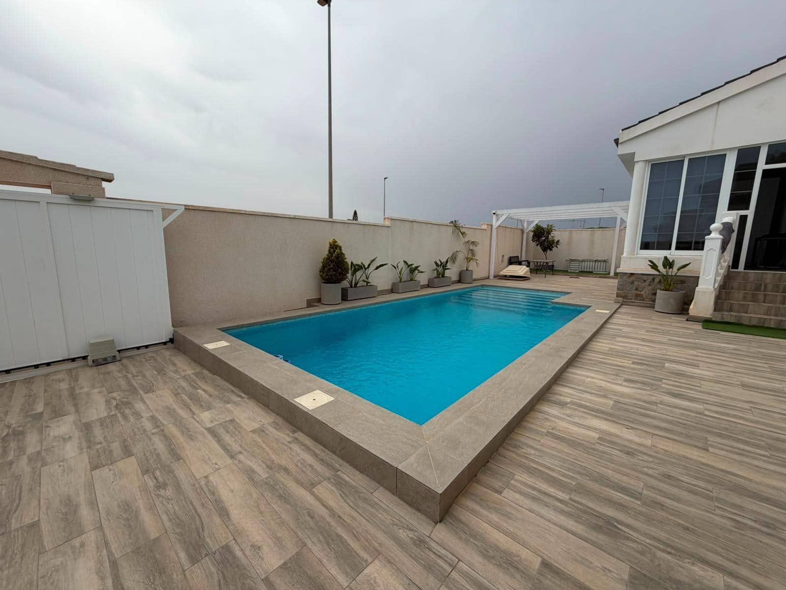 4 soveværelse Villa til salg i Ciudad Quesada med swimmingpool garage - € 470.000 (Ref: 9975434)