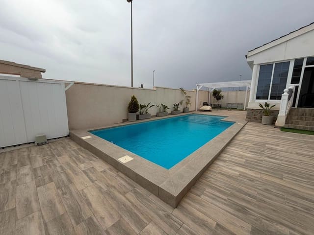 4 soveværelse Villa til salg i Ciudad Quesada, Rojales med swimmingpool garage - € 470.000 (Ref: 9975434)