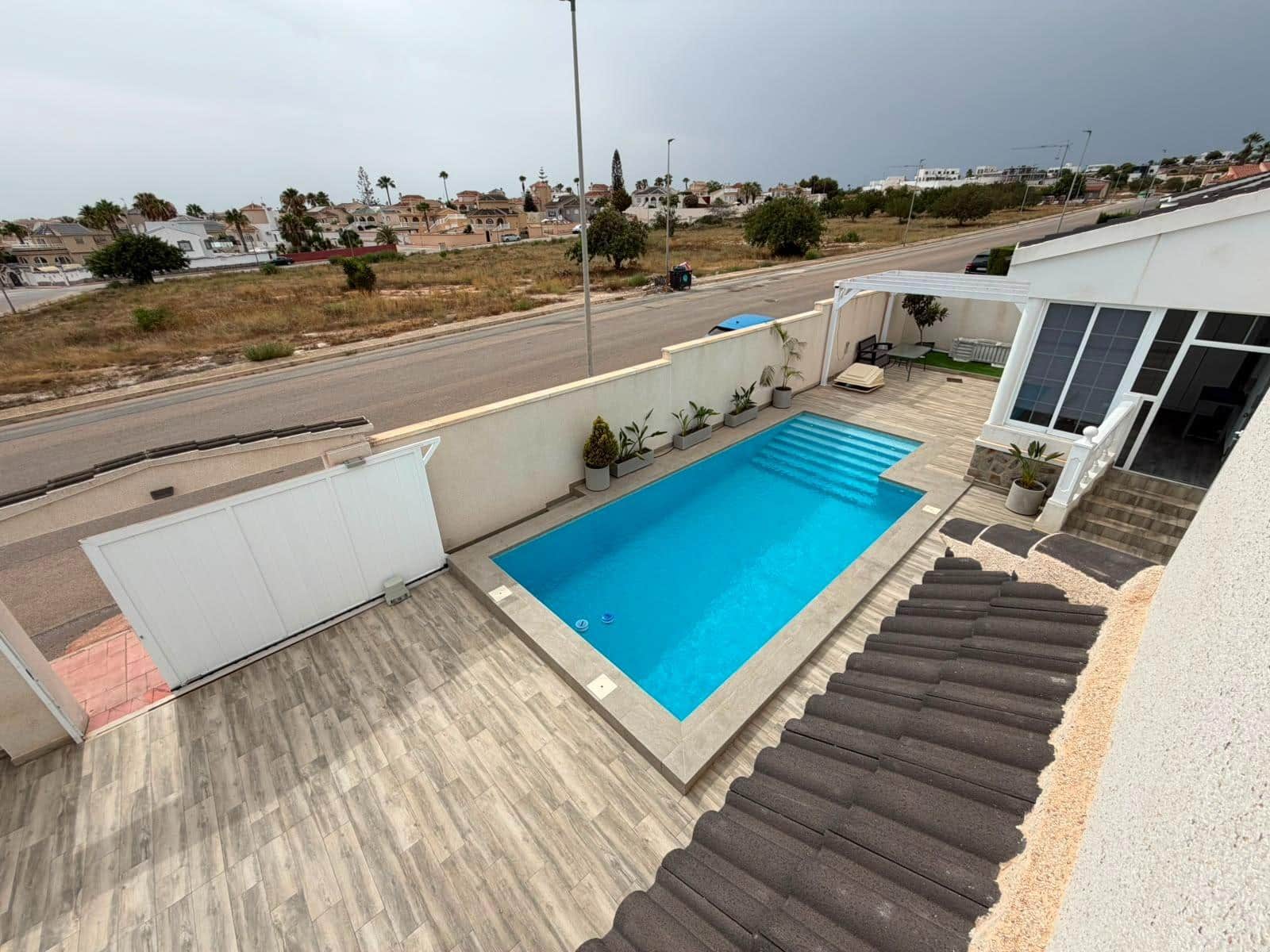 4 soveværelse Villa til salg i Ciudad Quesada med swimmingpool garage - € 470.000 (Ref: 9975434)
