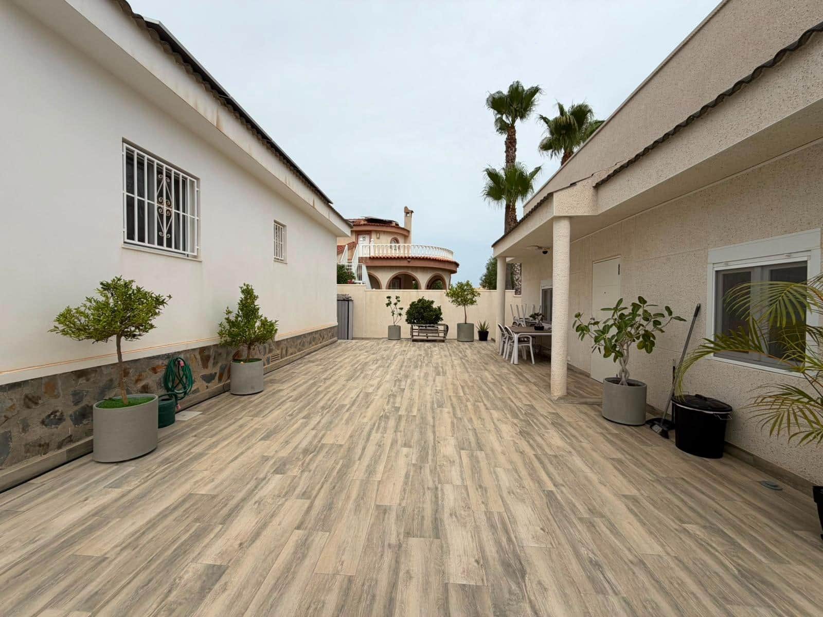 4 soveværelse Villa til salg i Ciudad Quesada med swimmingpool garage - € 470.000 (Ref: 9975434)