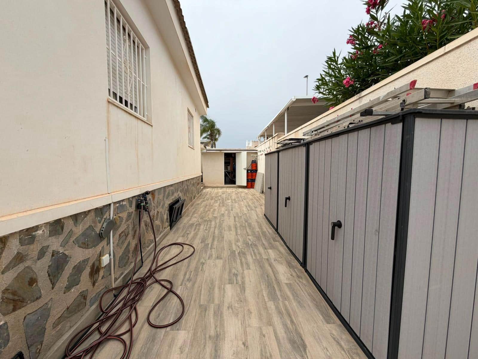4 soveværelse Villa til salg i Ciudad Quesada med swimmingpool garage - € 470.000 (Ref: 9975434)