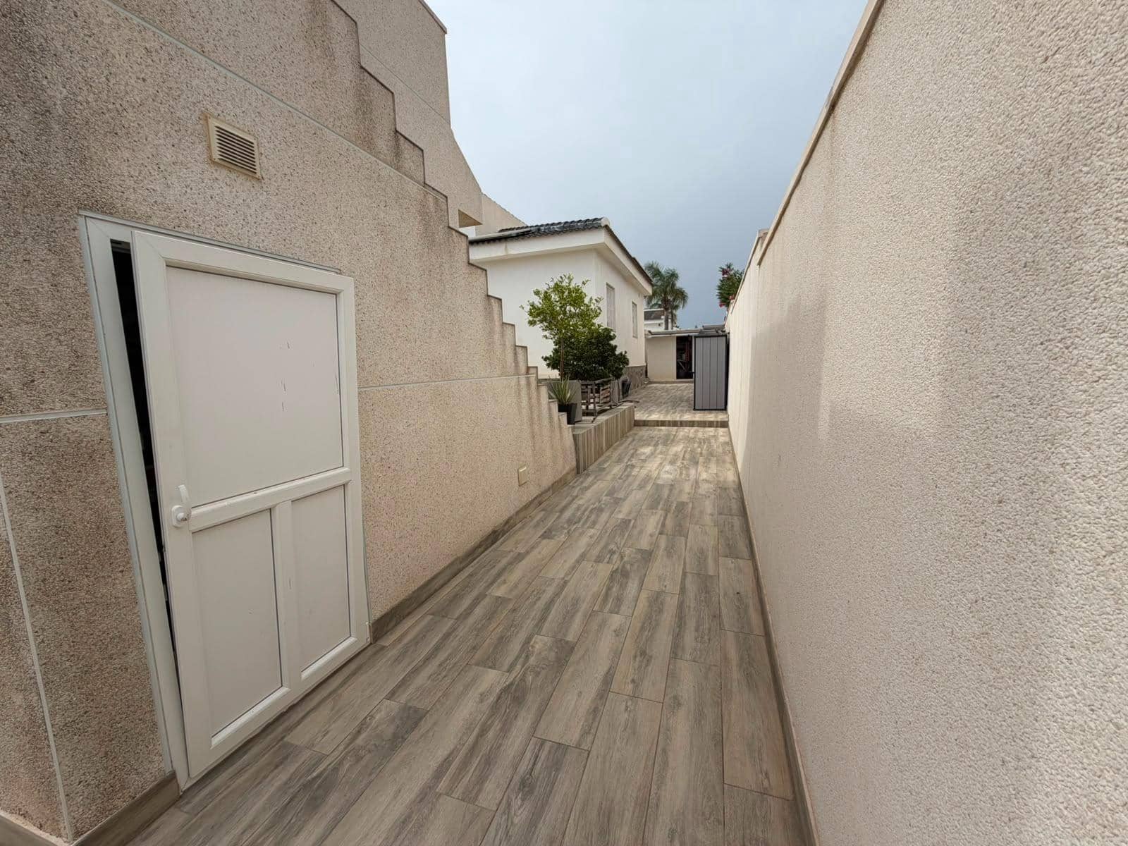 4 soveværelse Villa til salg i Ciudad Quesada med swimmingpool garage - € 470.000 (Ref: 9975434)