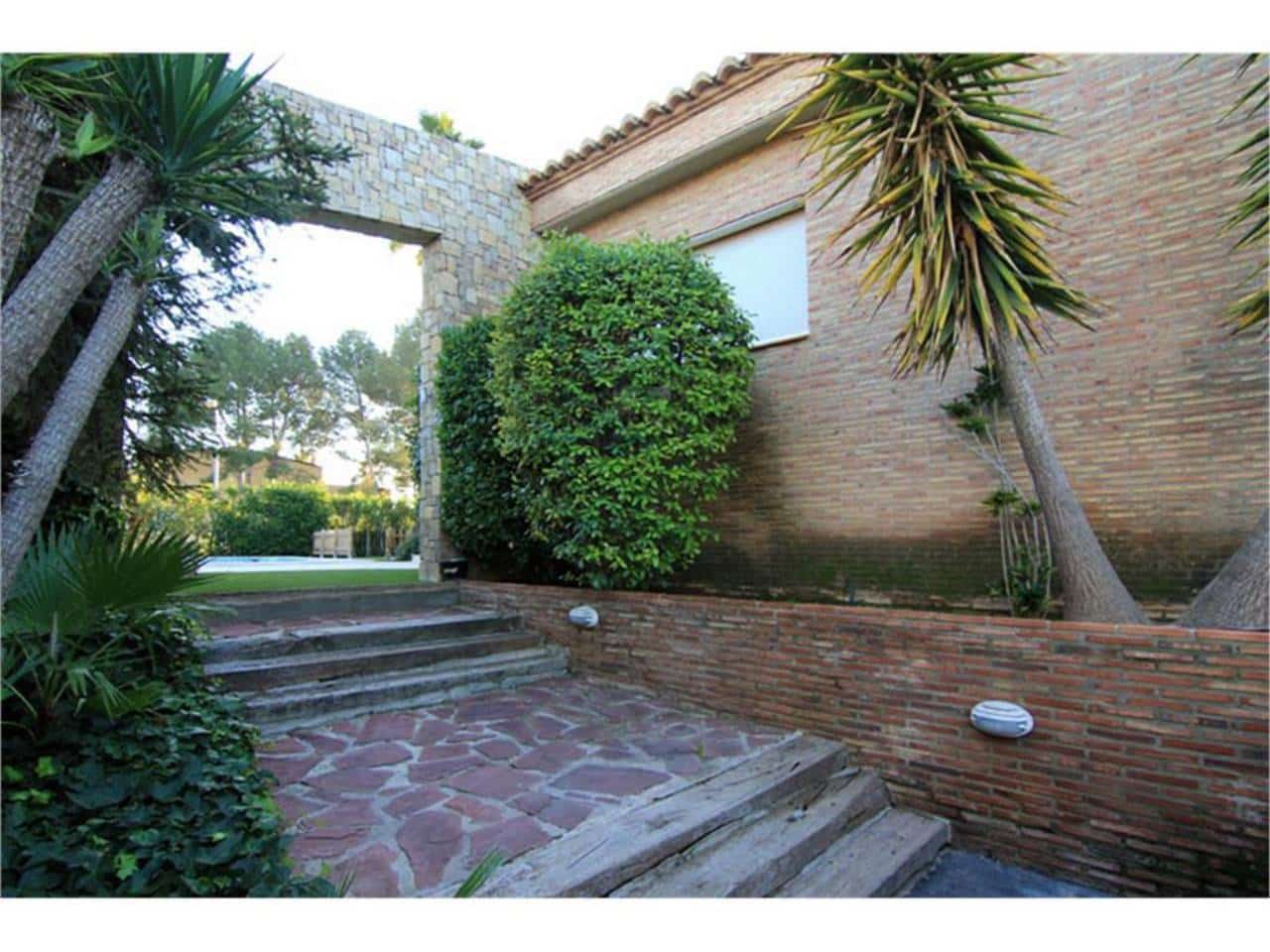 5 soveværelse Villa til salg i Campolivar med swimmingpool garage - € 1.250.000 (Ref: 2484769)