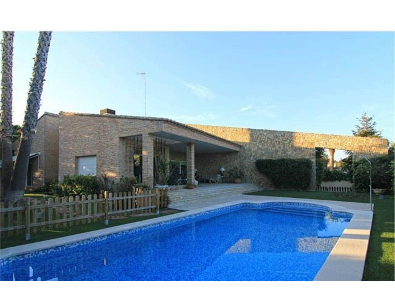 5 soveværelse Villa til salg i Campolivar med swimmingpool garage - € 1.250.000 (Ref: 2484769)