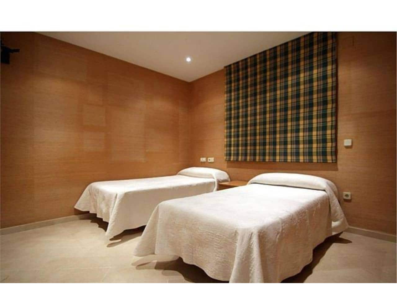 5 soveværelse Villa til salg i Campolivar med swimmingpool garage - € 1.250.000 (Ref: 2484769)