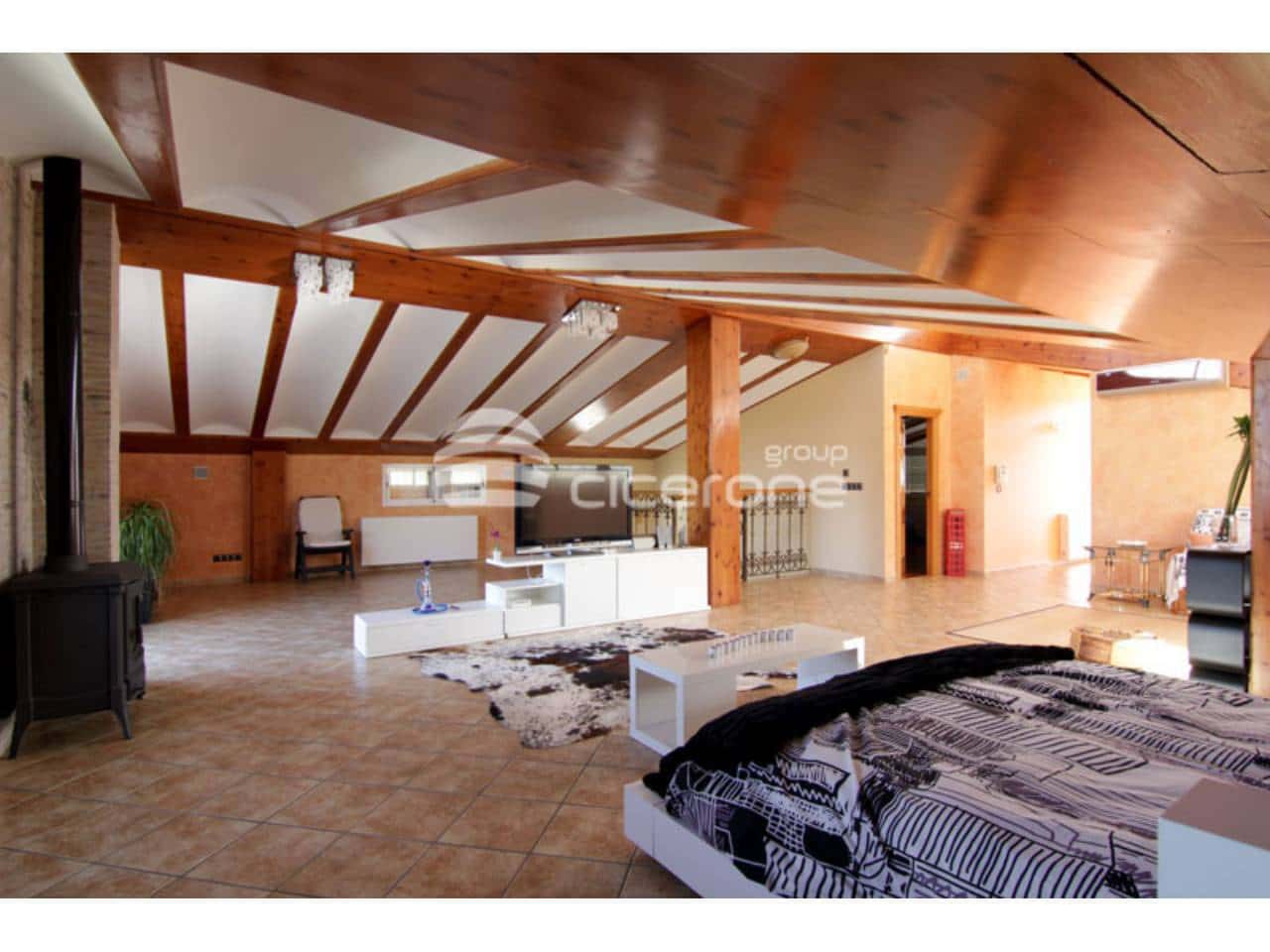 4 soveværelse Villa til salg i Benaguasil med swimmingpool garage - € 850.000 (Ref: 2792662)