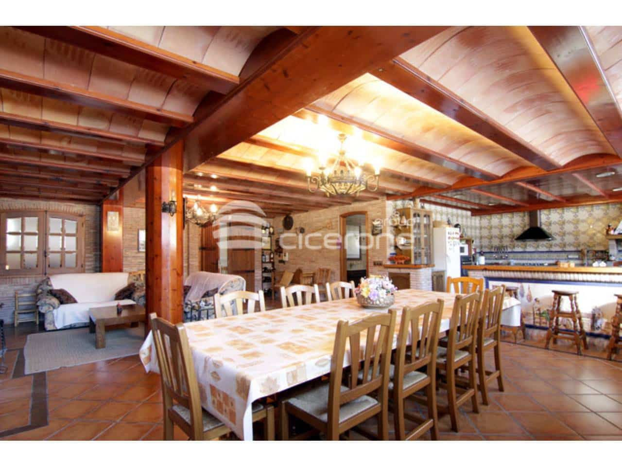 4 soveværelse Villa til salg i Benaguasil med swimmingpool garage - € 850.000 (Ref: 2792662)