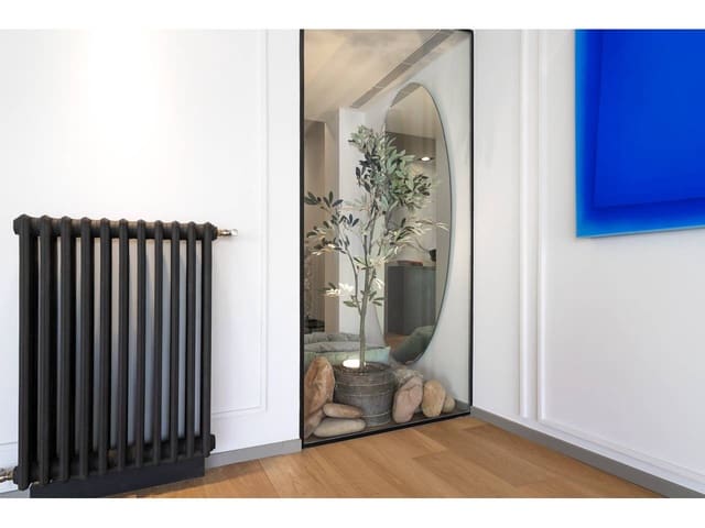 3 bedroom Flat for sale in Sant Francesc, Valencia city with garage - € 1,100,000 (Ref: 5669154)